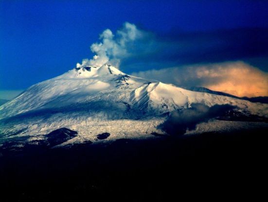 Le cime bianche dell'Etna