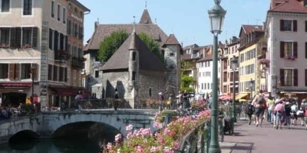 La Francia fuori dal comune: Chambery La Francia fuori dal comune: Chambery