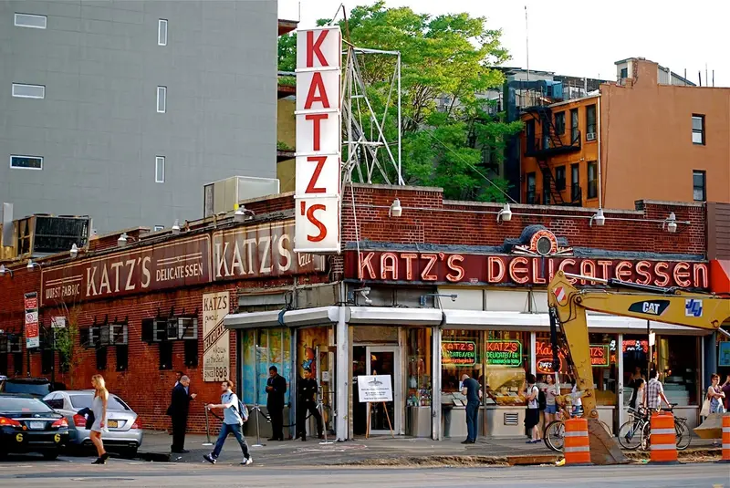 Il Katz Deli è una delle location cinematografiche più famose di New York.